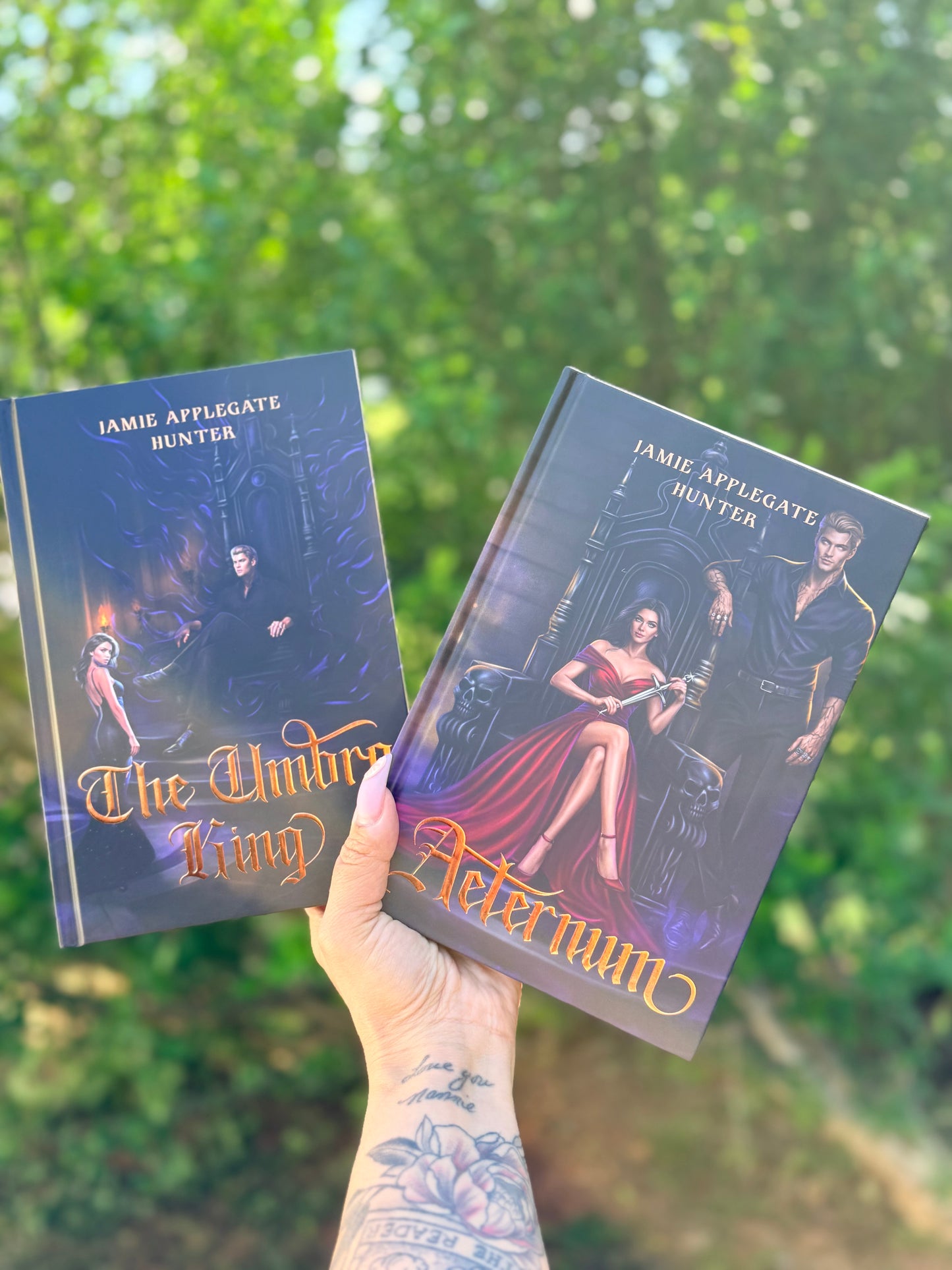 JAH - VINCULA REALM OVERSTOCK HARDCOVER BOOKS